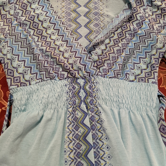 Aztec Shirt - Picture 4 of 4